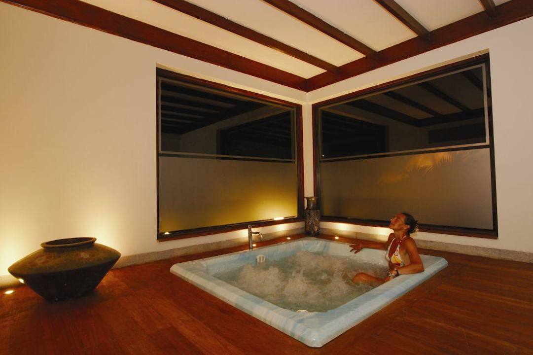 Jacuzzi Mercure Goa Devaaya Retreat