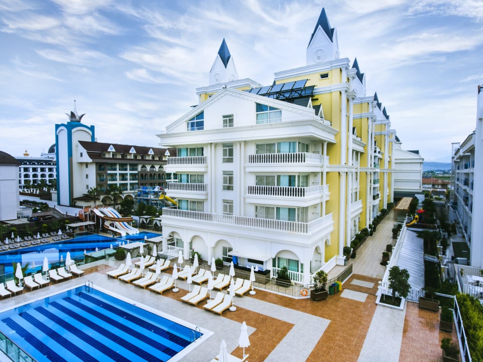 Pool Dream World Resort & Spa