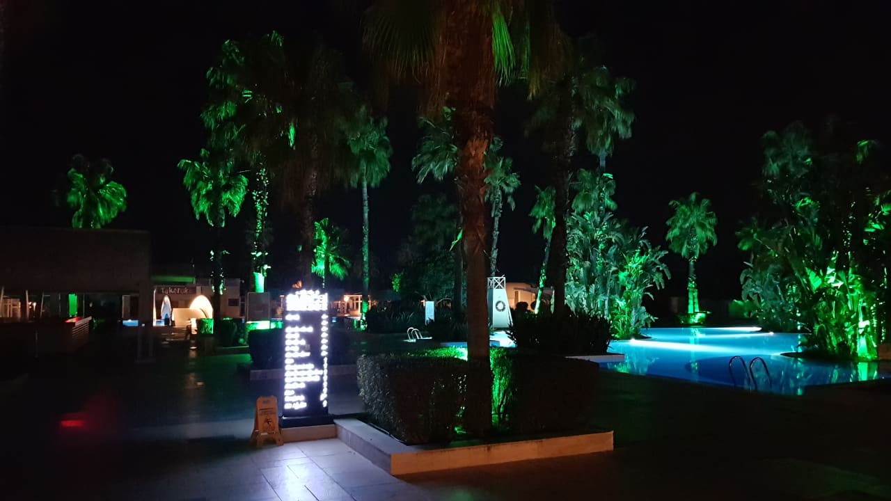 Pool Susesi Luxury Resort