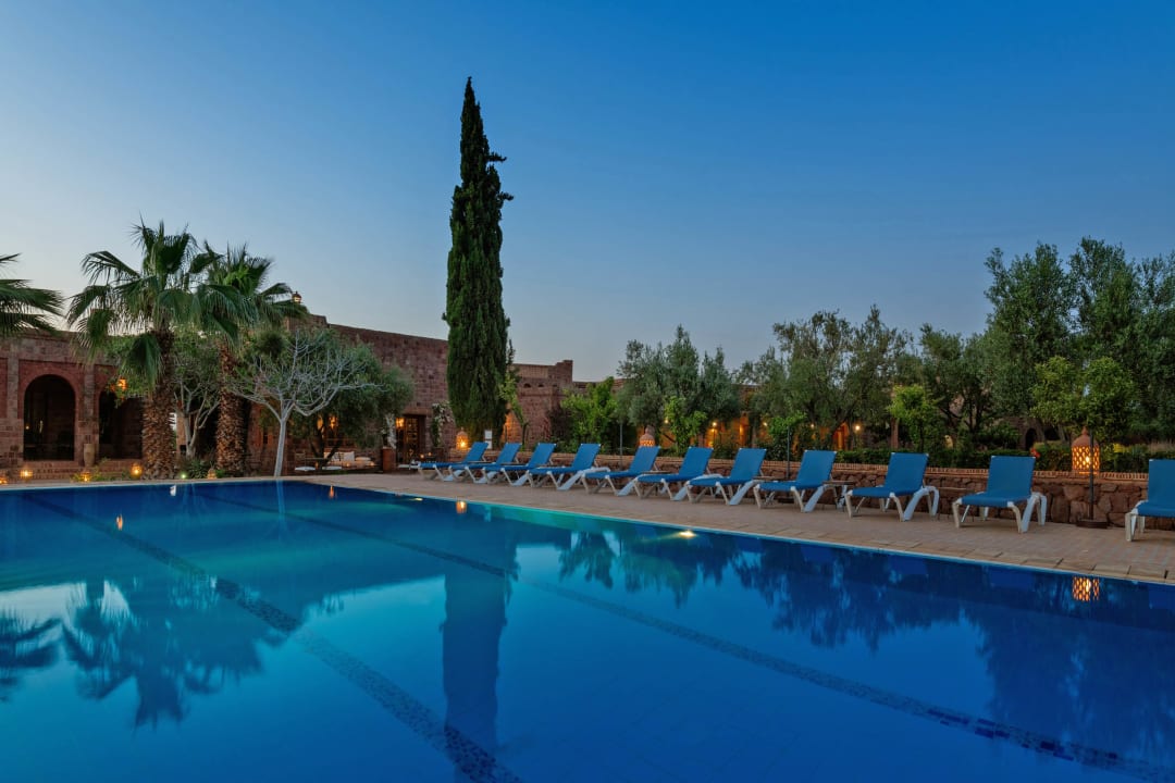 Pool Kasbah Angour