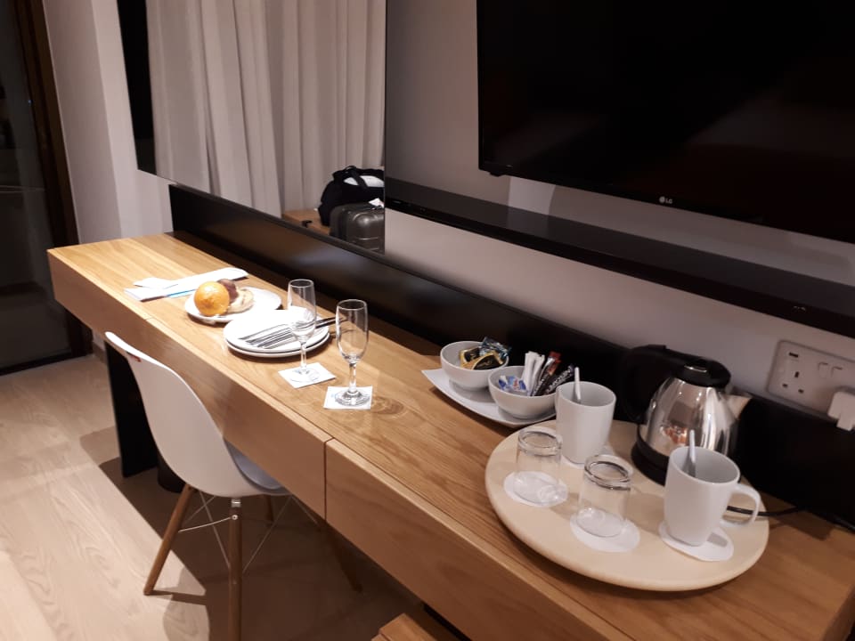 Zimmer Crystal Springs Beach Hotel