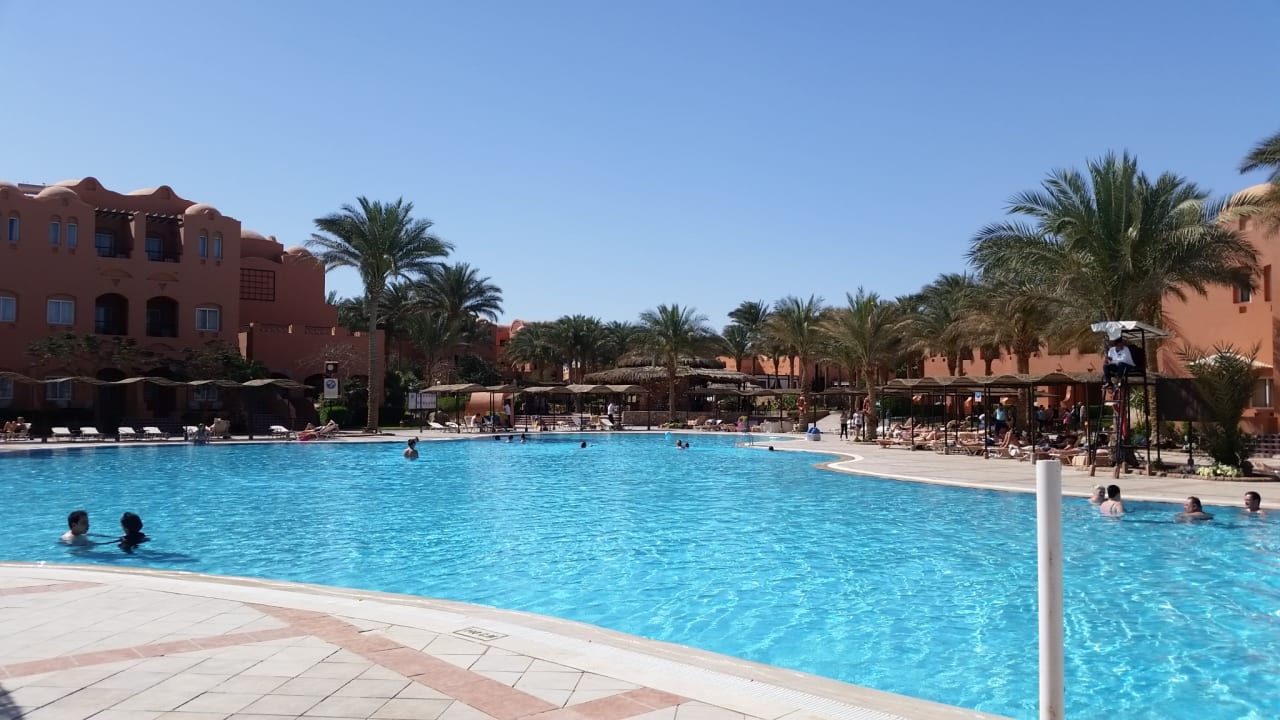 Großer Pool Jaz Makadi Oasis Resort