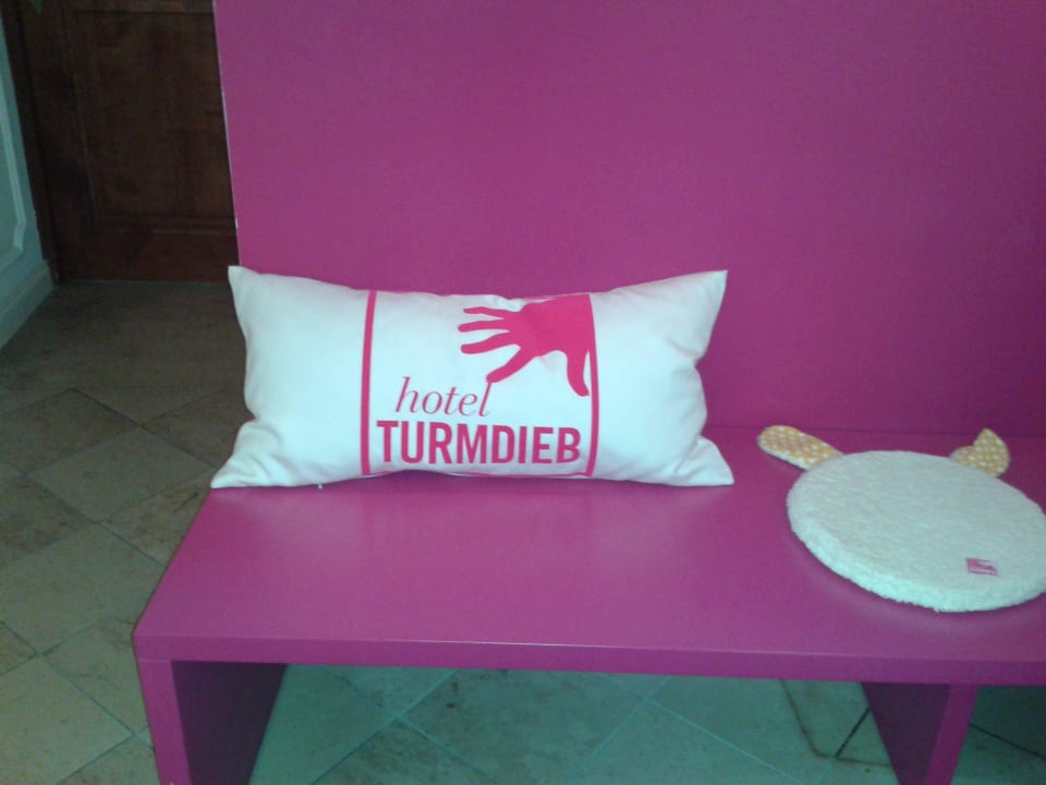 Sitzbank Hotel Turmdieb