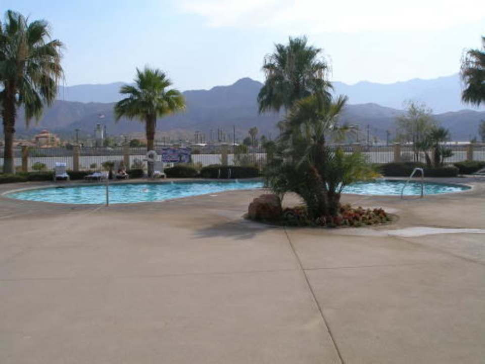 Poolanlage Hampton Inn & Suites Cathedral City