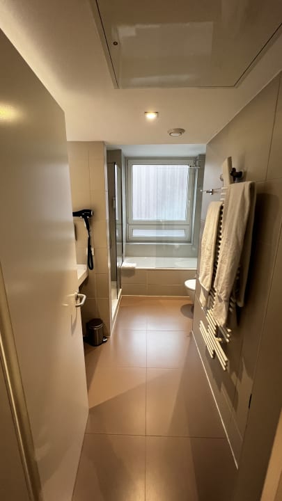 Zimmer Hotel NH Hamburg Altona