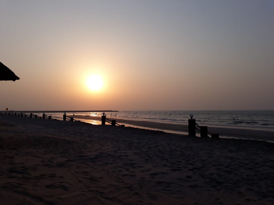 Strand The Cove Rotana Resort