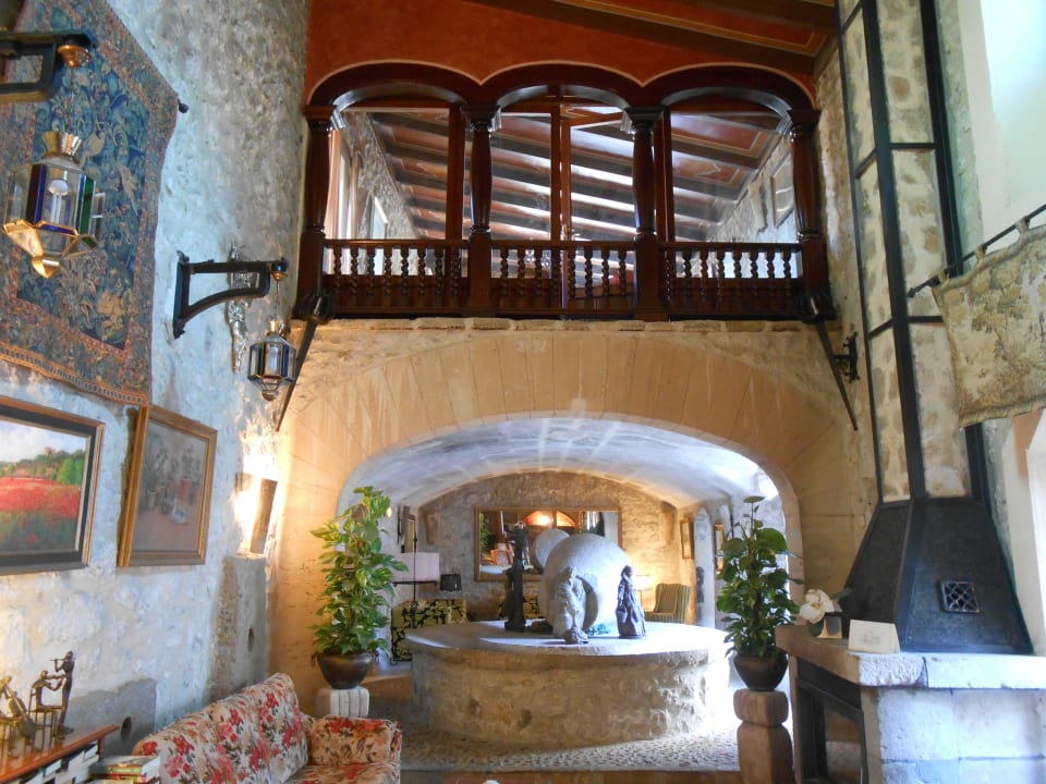 Bar, Lobby und Kaminsalon Finca Hotel & Spa Monnaber Nou