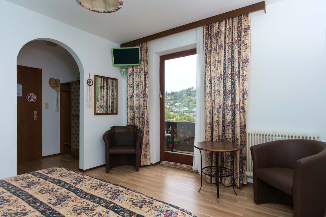 Zimmer Alpenpension Weltsprachen