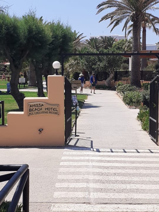 Gartenanlage Anissa Beach & Village