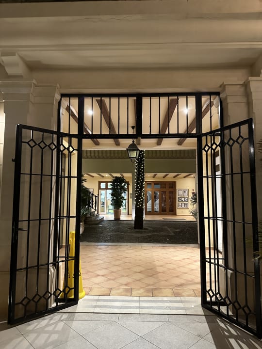 Lobby ROBINSON CALA SERENA
