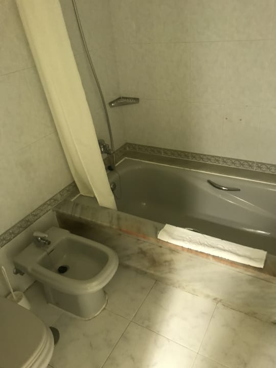 Zimmer Hotel Sands Beach Resort