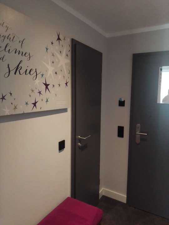 Zimmer Premier Inn Saarbrücken City Centre