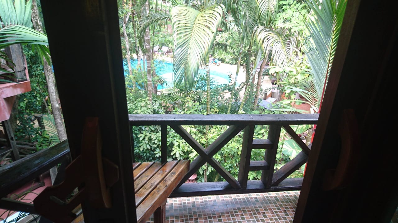 Kleiner Balkon Phu Pha Aonang Resort & Spa