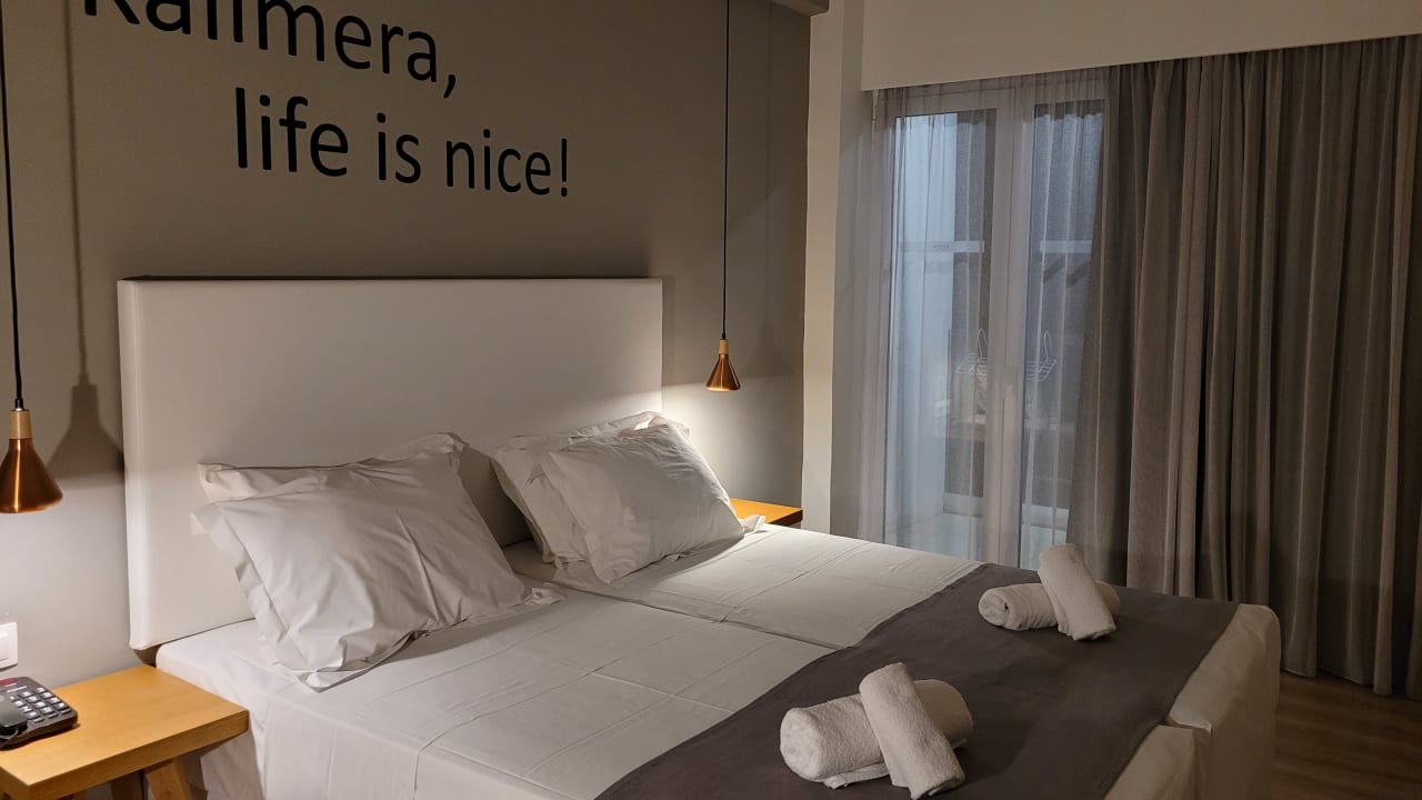 Zimmer Vasia Royal Hotel