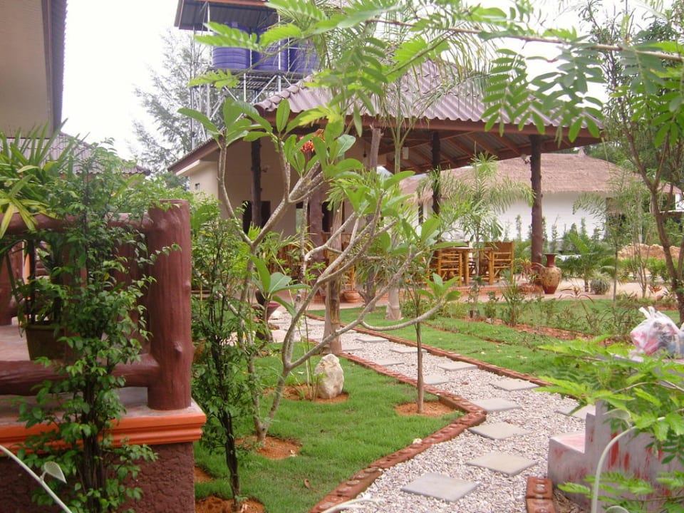 Balcony Khaolak Summer House Resort