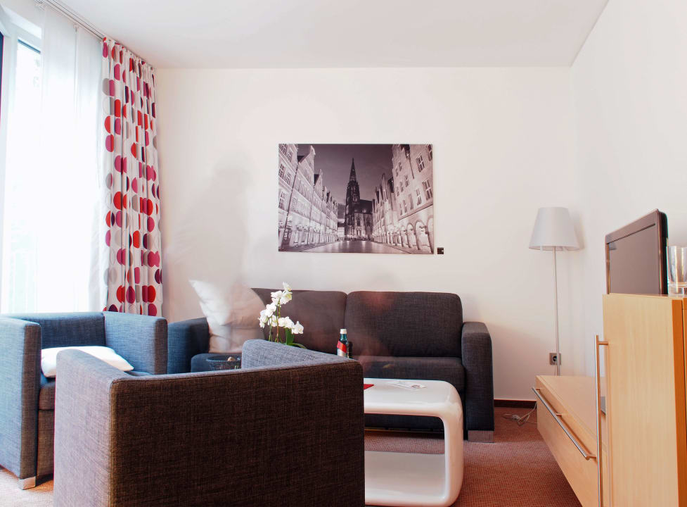 Suite mit großer Terrasse und TV Stadthotel Münster