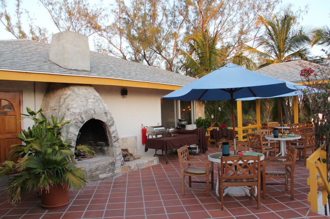 Hier findet das Barbequ statt Hotel Stella Maris Resort