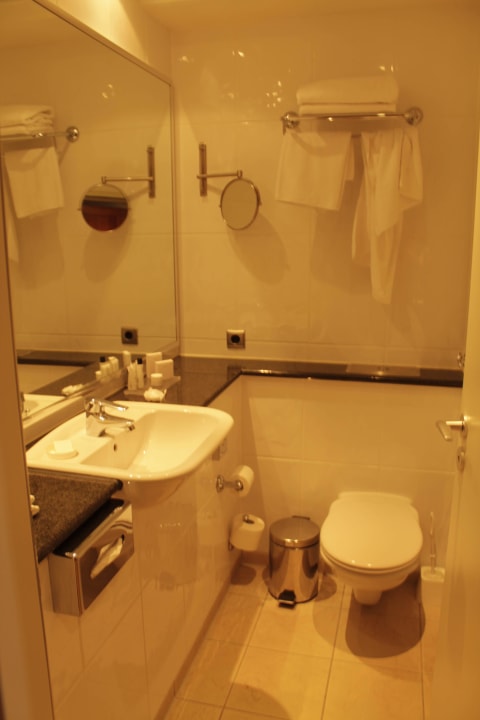 Badezimmer Crowne Plaza ® Hamburg - City Alster