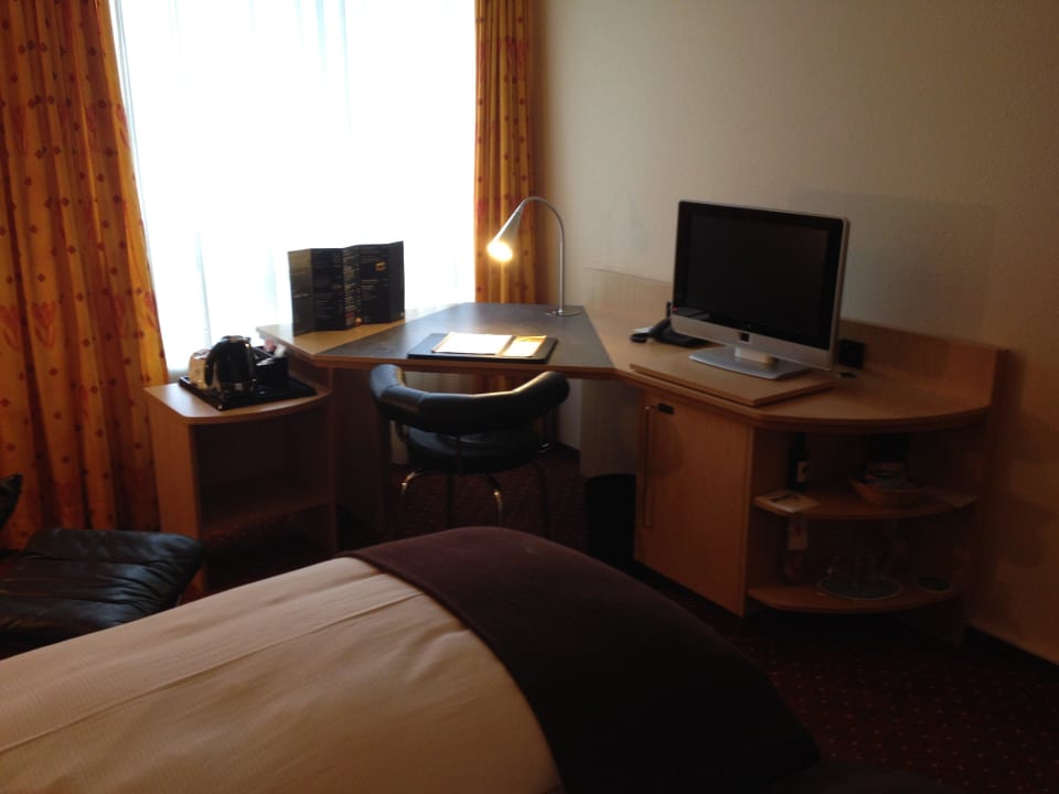 Schreibtisch Hotel NH Leipzig Messe