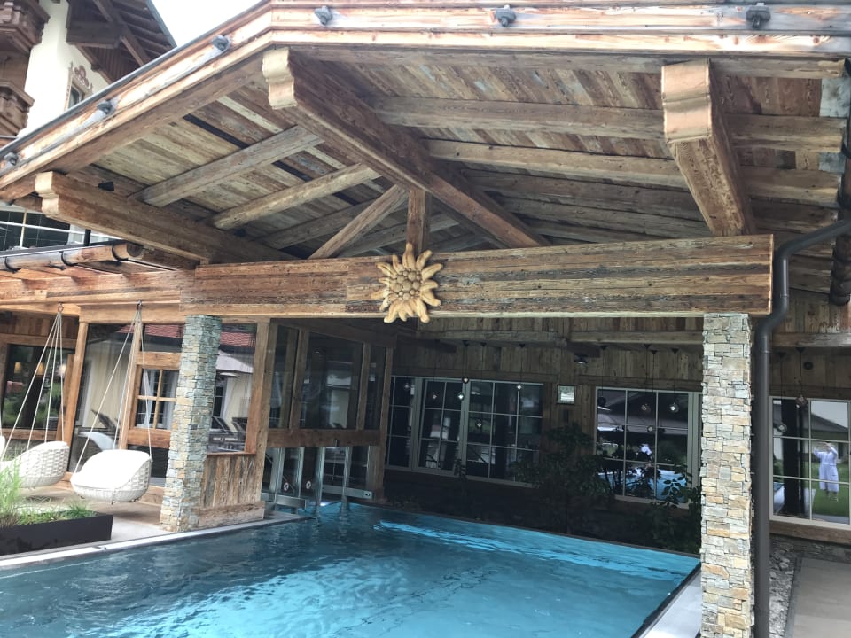 Pool Vitalhotel Edelweiss