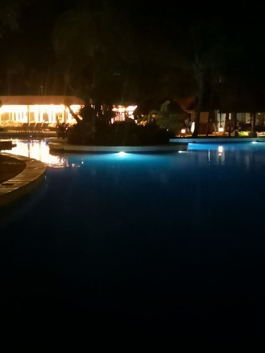 Pool Iberostar Waves Quetzal