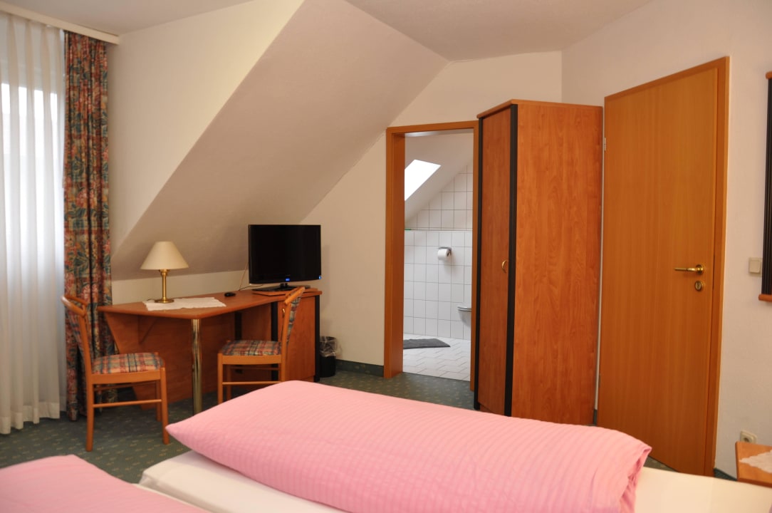 Blick in ein Gästezimmer Pension und Gaststätte Sonnengarten