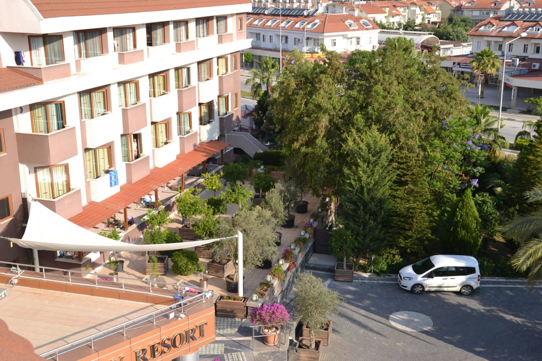 Blick auf den Eingangsbereich. Hane Family Resort