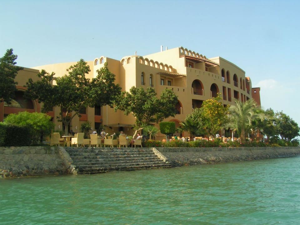 Anblick Soleilgebäude von der Sheratonseite Hotel Three Corners Ocean View prestige - Adults only