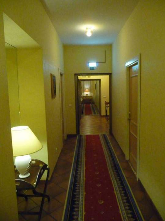 Korridor Hotel Rinno
