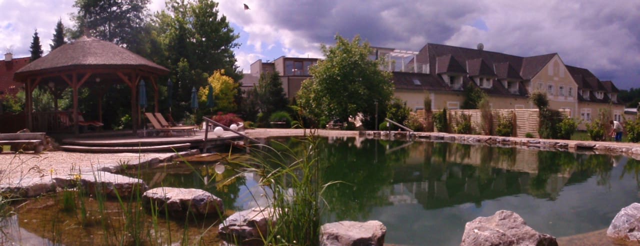 Schwimmteich Garten-Hotel Ochensberger