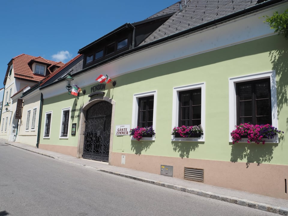 Der eher unscheinbare Eingang Pension Schwanberghof