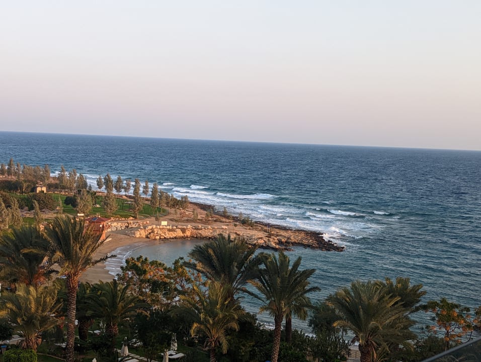 Außenansicht Crystal Springs Beach Hotel