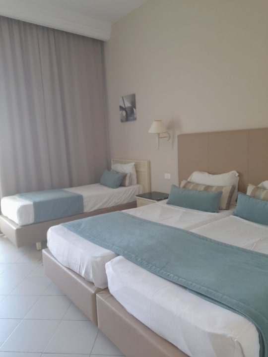 Zimmer Hotel Royal Nozha