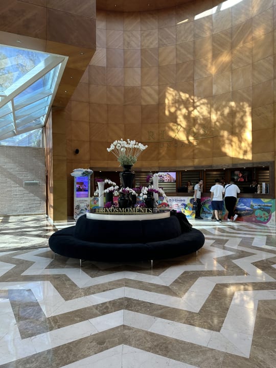 Lobby Rixos Sungate