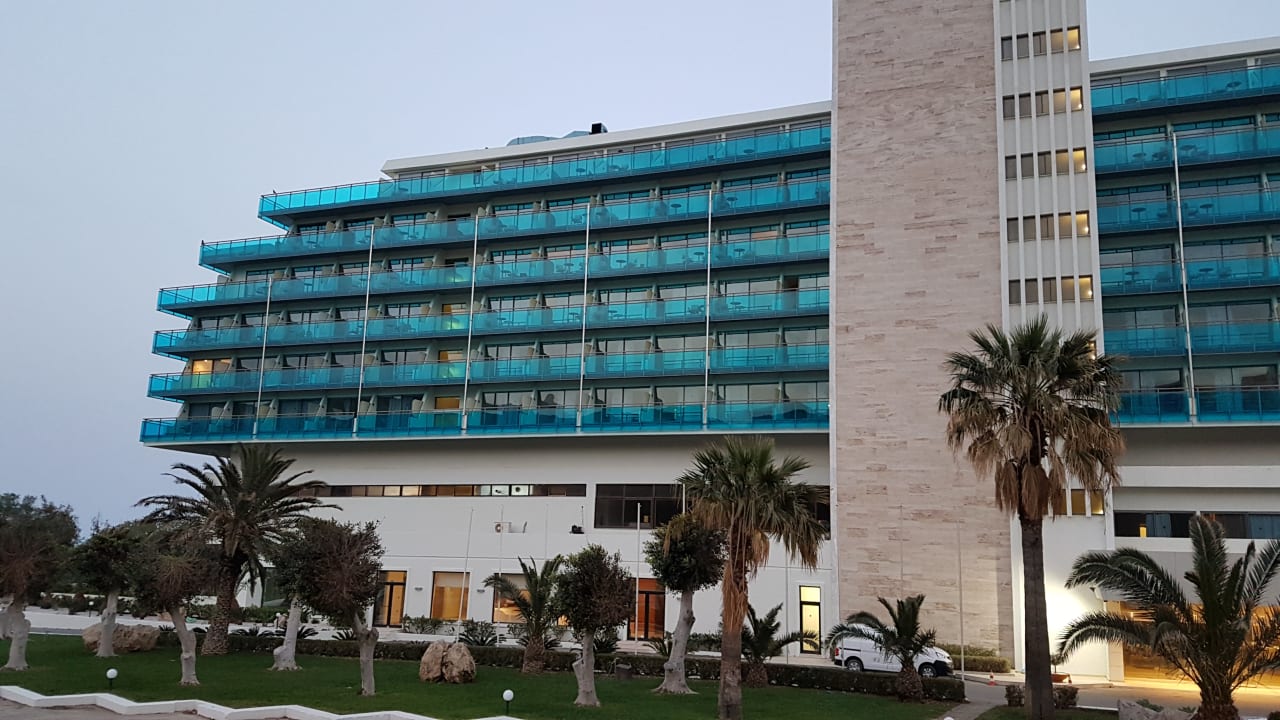 Außenansicht Hotel Calypso Beach