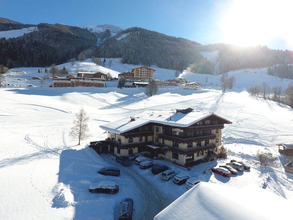 Außenansicht Hotel Unterellmau