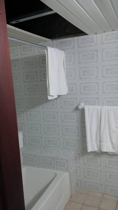 Bad defekt Wyndham Alltra Samana