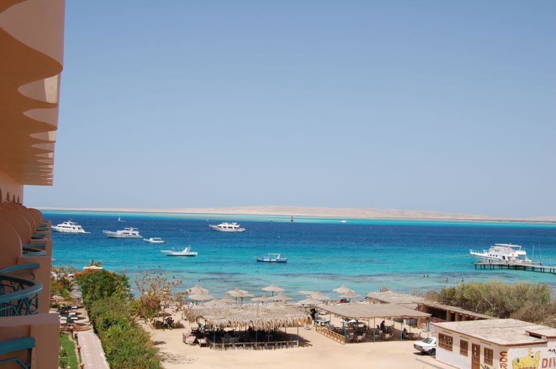 Widok z balkonu z pokoju 415 Bella Vista Resort Hurghada
