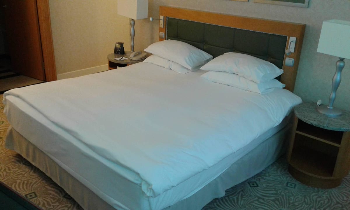 Suite 223 - Bett Crowne Plaza Budapest, an IHG Hotel