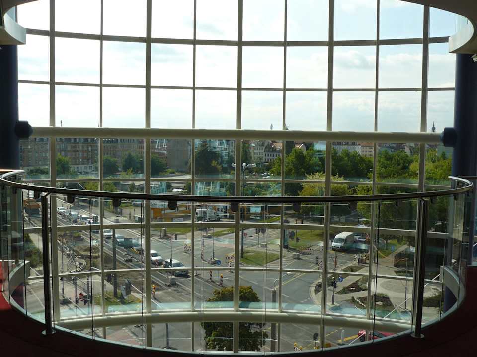 Blick Eingangsbereich 5. Stock NH Dresden Neustadt