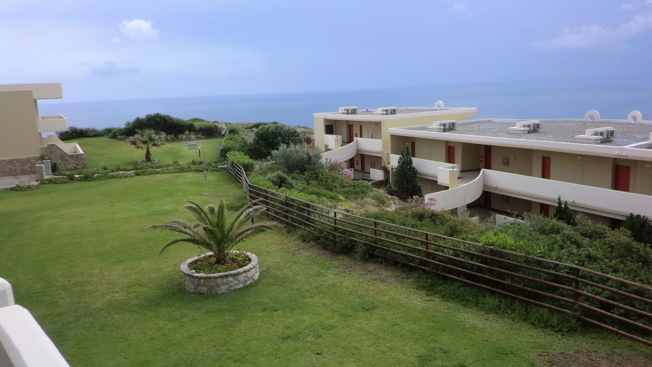 Aussicht von unserem Balkon Hotel Kalithea Mare Palace