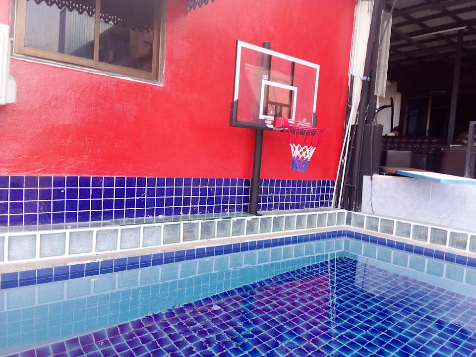 Pool BEN & LEK GUESTHOUSE