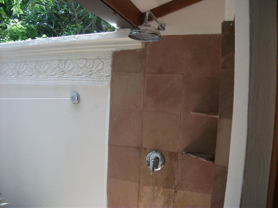 Aussendusche Kuramathi Maldives