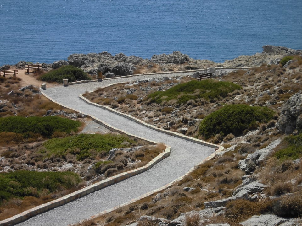 Weg zum Strand Hotel Kalithea Horizon Royal