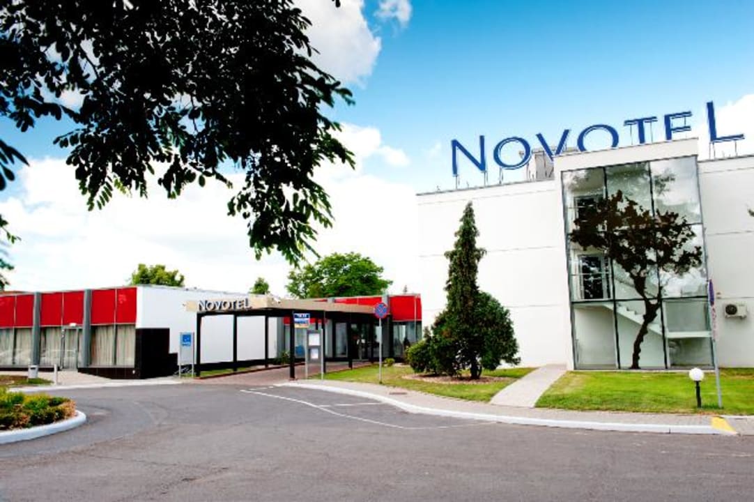 Front Hotel Novotel Wroclaw