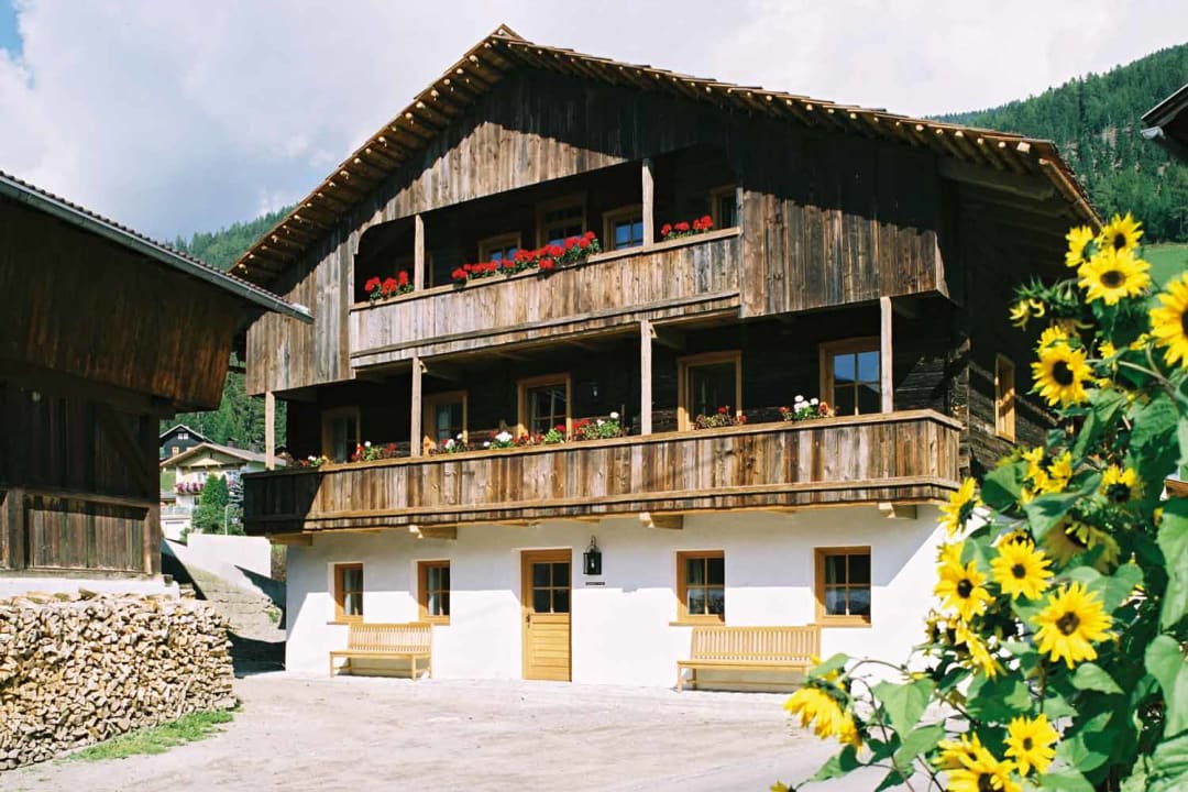 Außenansicht  Landhaus & Schloss Anras