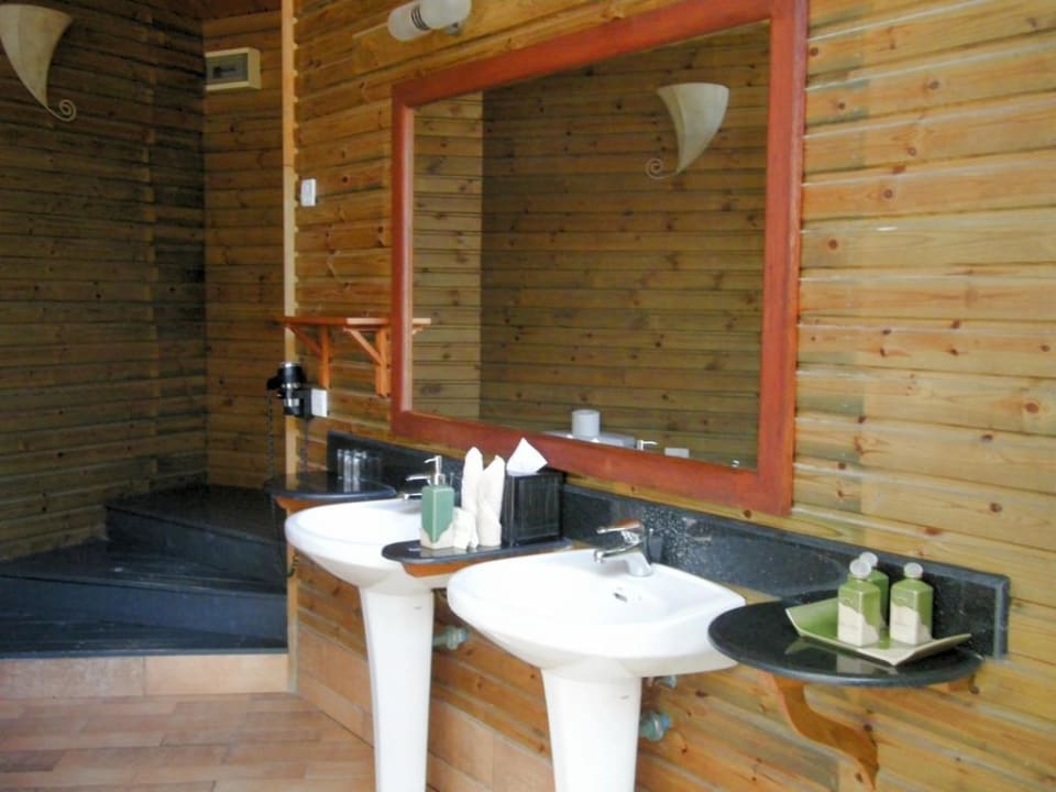 WC Strandvilla Kuredu Island Kuredu Island Resort & Spa