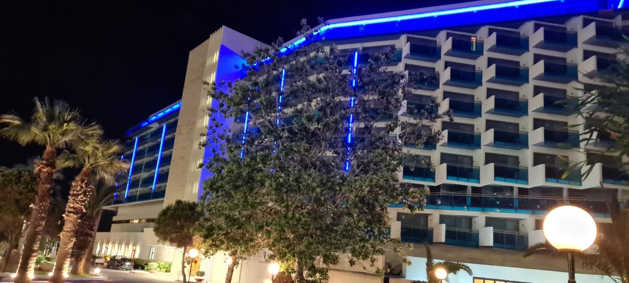 Außenansicht Hotel Calypso Beach