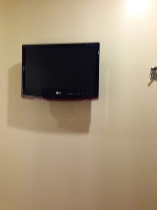 Fernseher im Bad Hotel GDM Megaron Historical Monument Hotel