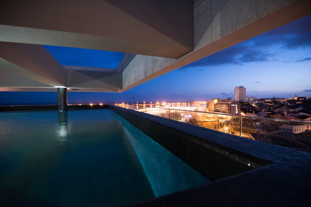 Pool Octant Ponta Delgada